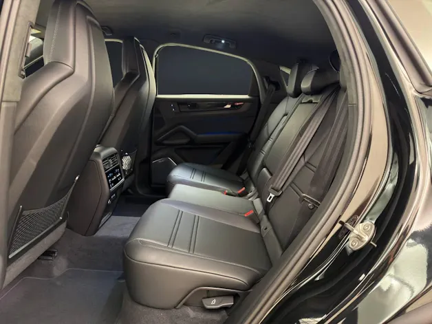 Porsche Cayenne Turbo E-Hybrid Coupé mit GT-Paket