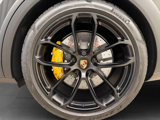 Porsche Cayenne Turbo E-Hybrid Coupé mit GT-Paket