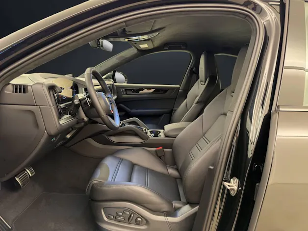 Porsche Cayenne Turbo E-Hybrid Coupé mit GT-Paket