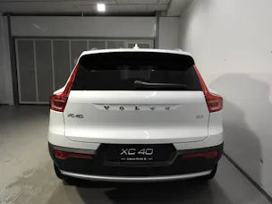 VOLVO XC40 2.0 B3 MH Core