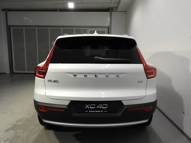 Volvo XC40 2.0 B3 MH Core