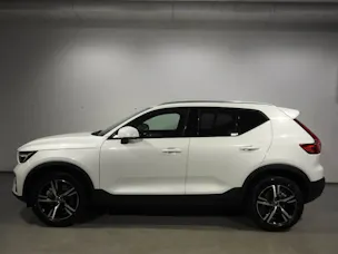 VOLVO XC40 2.0 B3 MH Core