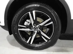 VOLVO XC40 2.0 B3 MH Core