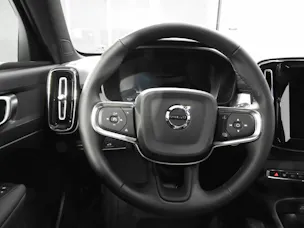 VOLVO XC40 2.0 B3 MH Core