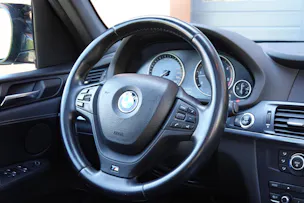 BMW X3 xDrive 30d Steptronic -" Pack M * Capteur de Recul * intérieur cuir * jantes 19 * sièges chauffants/électriques "