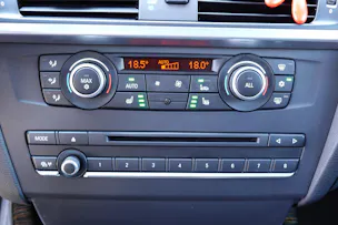 BMW X3 xDrive 30d Steptronic -" Pack M * Capteur de Recul * intérieur cuir * jantes 19 * sièges chauffants/électriques "