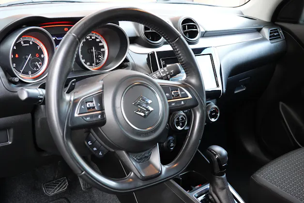 Suzuki Swift 1.2 Compact Top Hybrid CVT - "CH Auto * Rabais Taxe * Tempomat Adapt * Keyless * Clim. Auto"