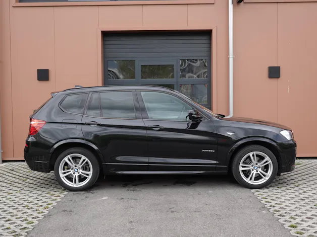 BMW X3 xDrive 20d -" Pack M * Capteur + Camera de Recul * intérieur cuir * jantes 19 pouces * sièges chauffants+électriques "