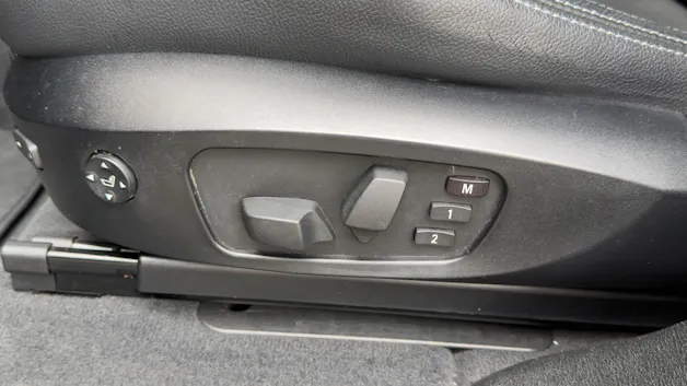 BMW X3 xDrive 20d -" Pack M * Capteur + Camera de Recul * intérieur cuir * jantes 19 pouces * sièges chauffants+électriques "