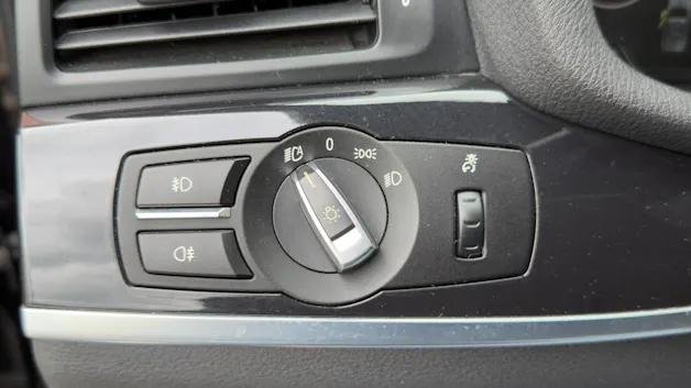 BMW X3 xDrive 20d -" Pack M * Capteur + Camera de Recul * intérieur cuir * jantes 19 pouces * sièges chauffants+électriques "