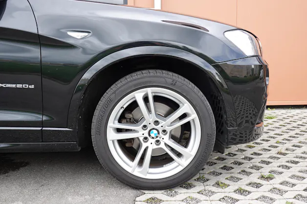 BMW X3 xDrive 20d -" Pack M * Capteur + Camera de Recul * intérieur cuir * jantes 19 pouces * sièges chauffants+électriques "