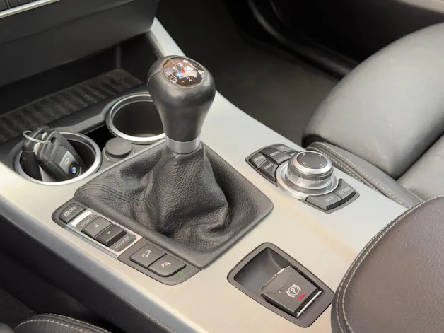 BMW X3 xDrive 20d -" Pack M * Capteur + Camera de Recul * intérieur cuir * jantes 19 pouces * sièges chauffants+électriques "