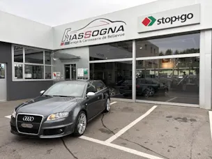 AUDI RS4 Avant 4.2 V8 quattro