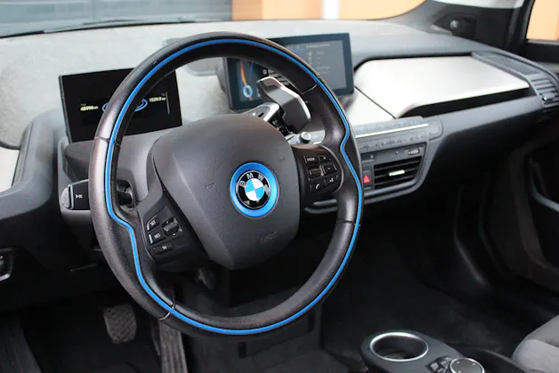 BMW i3 (60Ah) Range Extender - "Véhicule CH * 8 Roues * Harman&Kardon * Essence/Electrique * Expertisé du jour"