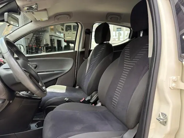 Lancia Ypsilon 0.9 TwinAir Gold S/S
