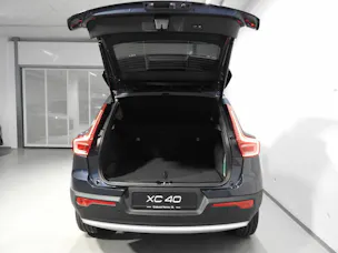 VOLVO XC40 2.0 B3 MH Core
