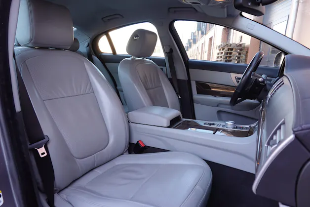 Jaguar XF 3.0d S V6 Portfolio - "8 Roues * Expertisé 08.2025"