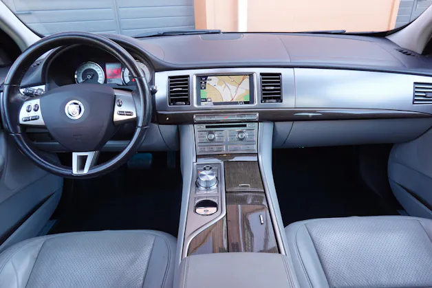 Jaguar XF 3.0d S V6 Portfolio - "8 Roues * Expertisé 08.2025"