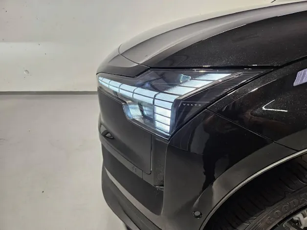 Volvo EX 30 E60 Twin Ultra Swiss Black Edition