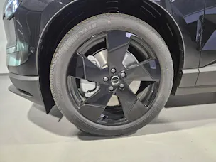 VOLVO EX 30 E60 Twin Ultra Swiss Black Edition