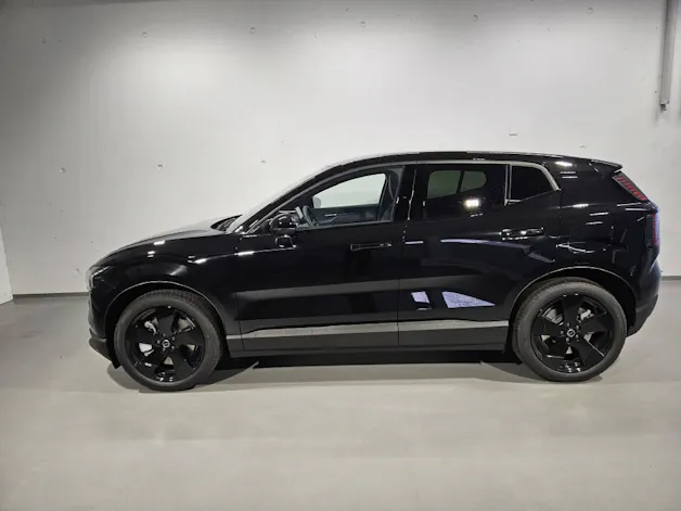Volvo EX 30 E60 Twin Ultra Swiss Black Edition