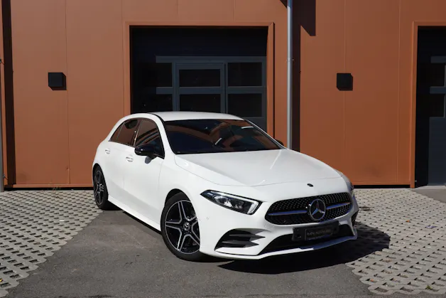 Mercedes-Benz A 250 AMG Line 7G-DCT "*Pack AMG Line * Caméra de Recul * Tempomat Adaptatif * Clim Auto * Sièges AMG * Aide à la Conduite *"