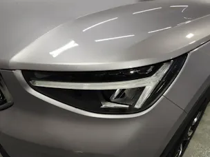 VOLVO XC40 2.0 B3 MH Core