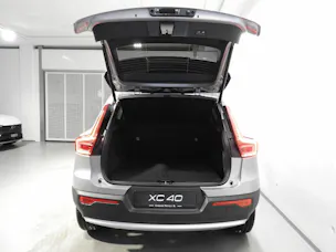 VOLVO XC40 2.0 B3 MH Core