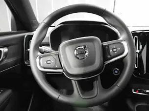 VOLVO XC40 2.0 B3 MH Core