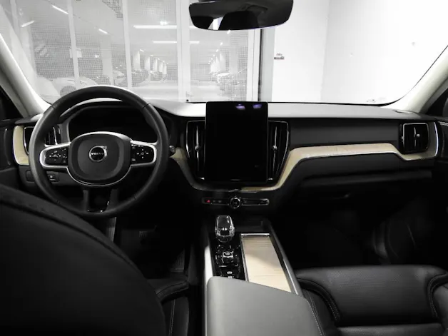 Volvo XC60 2.0 T6 TE Plus Dark eAWD