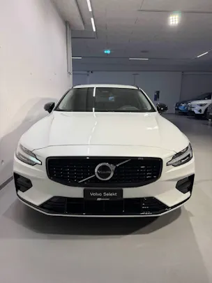 VOLVO V60 2.0 B5 Plus Dark AWD