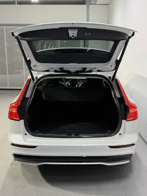 VOLVO V60 2.0 B5 Plus Dark AWD