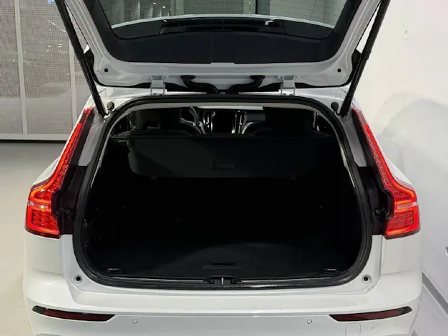 VOLVO V60 2.0 B5 Plus Dark AWD