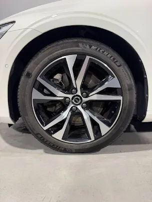 VOLVO V60 2.0 B5 Plus Dark AWD