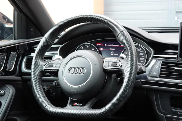 Audi RS6 Avant 4.0 TFSI V8 performance - "Toit Ouvrant * Sièges électriques * Sièges chauffants avant et arrière * Son BOSE *