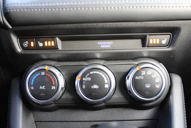 Mazda CX-3 SKYACTIV-G 121 Revolution FWD Automat - "Tempomat Adaptatif * GPS * Caméra de Recuil * Sièges/Volant Chauffant"