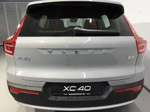 VOLVO XC40 2.0 B3 MH Core