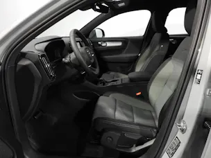 VOLVO XC40 2.0 B3 MH Core