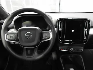 VOLVO XC40 2.0 B3 MH Core
