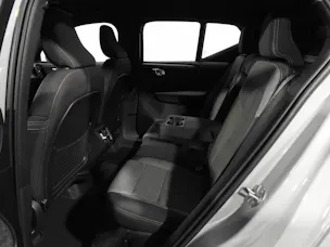 VOLVO XC40 2.0 B3 MH Core
