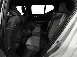 VOLVO XC40 2.0 B3 MH Core