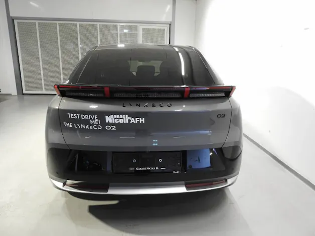 Lynk & Co 02