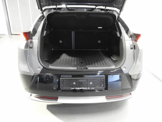 Lynk & Co 02