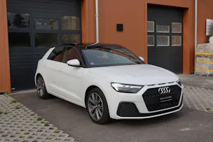 Audi A1 Sportback 30 TFSI S Line S-tronic - "CH Auto * S-Line Inté & Exté * Service Gratuit * Jantes 17 * Temp. Adapt"