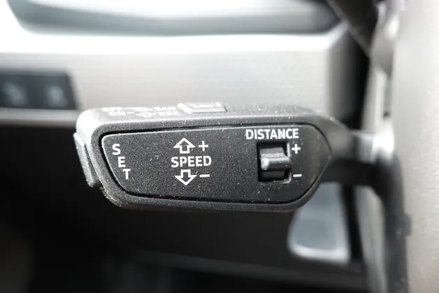 Audi A1 Sportback 30 TFSI S Line S-tronic - "CH Auto * S-Line Inté & Exté * Service Gratuit * Jantes 17 * Temp. Adapt"