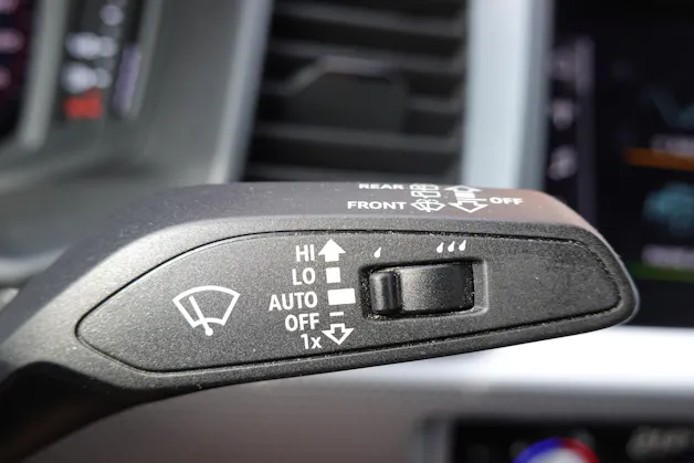 Audi A1 Sportback 30 TFSI S Line S-tronic - "CH Auto * S-Line Inté & Exté * Service Gratuit * Jantes 17 * Temp. Adapt"