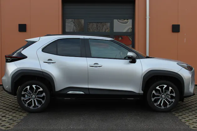 Toyota Yaris Cross 1.5 Trend AWDi e-CVT 4x4 - "Leasing 2,9% * Garantie 15 ans * Caméra * Tempomat Adapt."