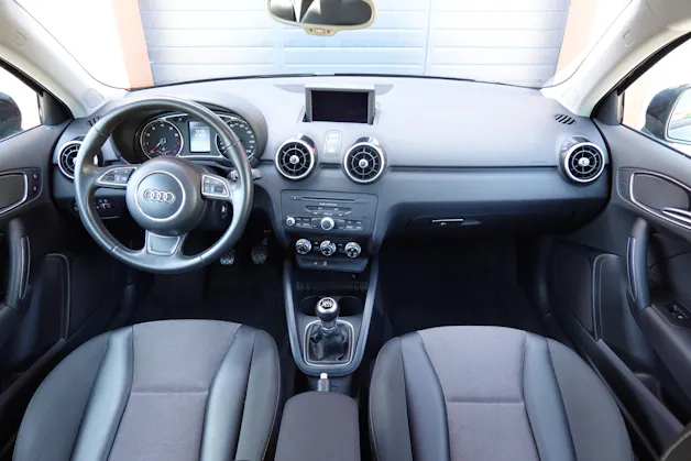 Audi A1 1.4 TFSI "* Vehicule CH * Radio Bluetooth * Capteur stationnement * Phares auto *"