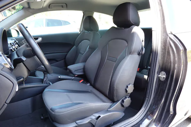 Audi A1 1.4 TFSI "* Vehicule CH * Radio Bluetooth * Capteur stationnement * Phares auto *"