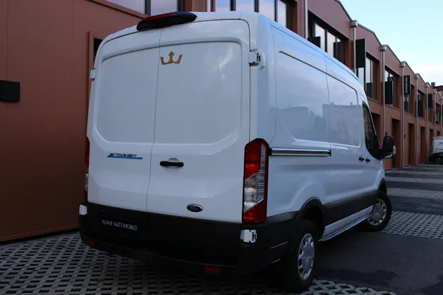 Ford Ford E-Transit Van 350 L2 Trend RWD 68kWh - "Garantie 7 ans / 150'000 km * Pack Led * Rabais Taxe Automobiles"